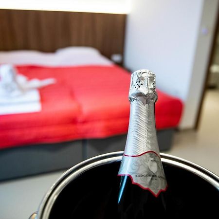Gostilna Pugelj Hotel Novo Mesto Kültér fotó